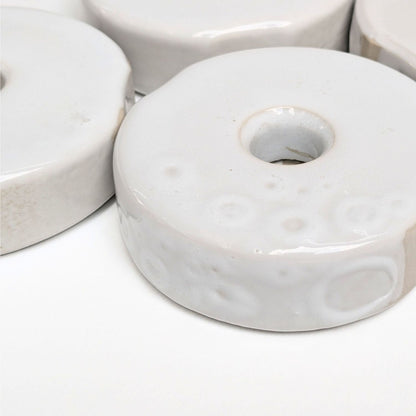 8cm Beschwerungsstein/weiß glasiert/2. Wahl - 4er Pack